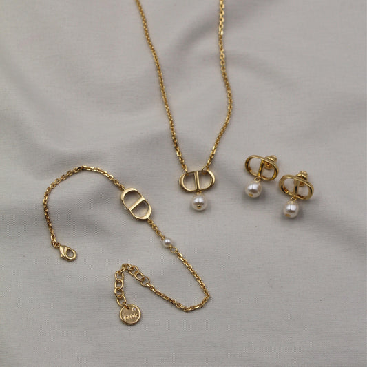 Necklace Set