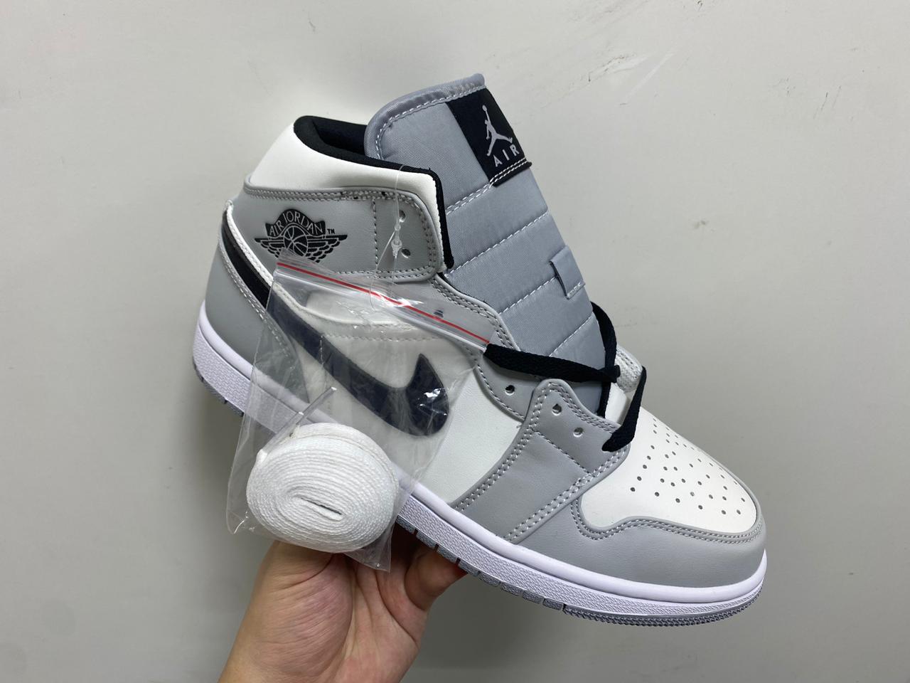 AJ1 Sneaker